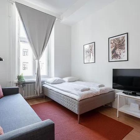 Historical 3br Downtown With Sauna * 坦佩雷