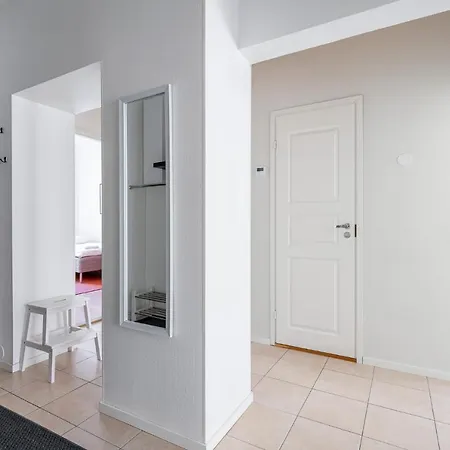 Historical 3br Downtown With Sauna *