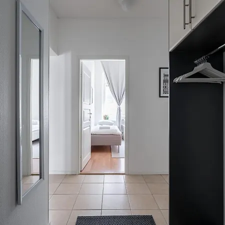 Historical 3br Downtown With Sauna 公寓